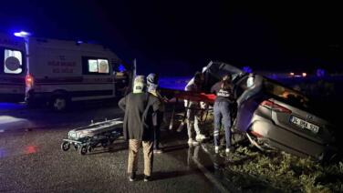 d100de otomobil refuje carpti 2 yarali Z8Hb1zBA