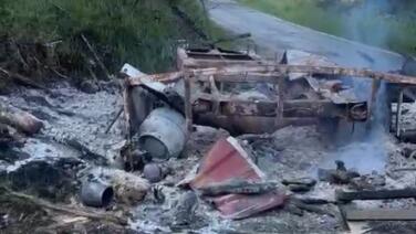 kastamonuda park halindeki karavan ile is makinesi yandi JxexH9IM