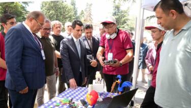 meslek lisesi ogrencilerinin yaptigi urunler gorucuye cikti f4MmUGc3