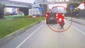 motosiklet dolmus minibuse arkadan carpti 1 yarali L1diKIiF