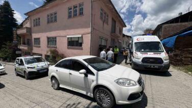 oyun oynarken yola atlayan cocuga otomobil carpti 6vs6HS3e