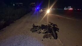 tokatta otomobil motosiklete carpti 2 olu 1 yarali 9NVzpg2j