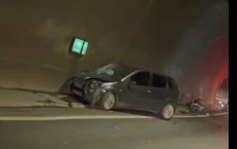 tunelde feci kaza motosiklet surucusu hayatini kaybetti RLwx6jlq