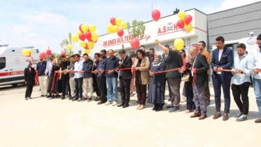 yanginda kaybettigi 8 yakini anisina 112 istasyonu ve 8 kurnali sadirvan yaptirdi FXEhNYnJ