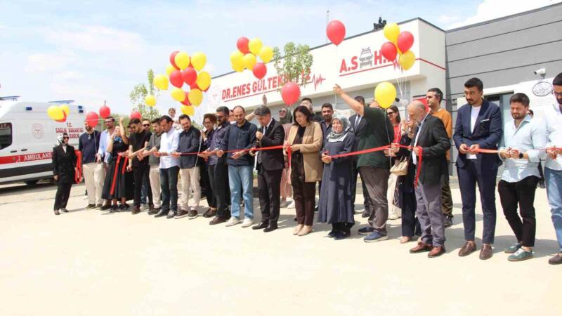 yanginda kaybettigi 8 yakini anisina 112 istasyonu ve 8 kurnali sadirvan yaptirdi FXEhNYnJ