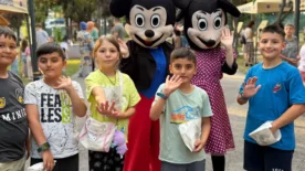 Cocuklar yaz senliginde eglendi