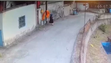 Elektrik diregindeki yatak ortusunu alip gitti