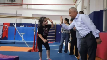 Guvenden genc sporculara moral ziyareti