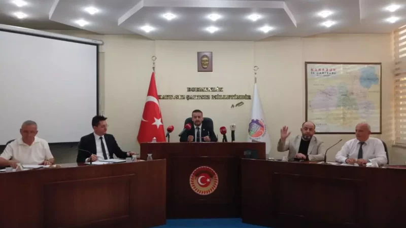 Il Genel Meclisi Temmuz ayi ilk toplantisini gerceklestirdi