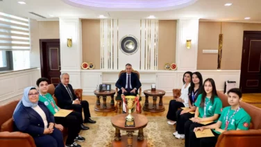 Matematik Yildizlari Vali Cagatayin konugu oldu2