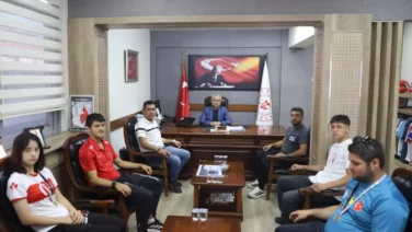 Ozel Sporculardan Genclik ve Spor Il Mudurune ziyaret