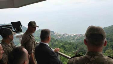 artvin valisi ergunden gurcistan sinir karakollarinda denetim vCI3Gj9y