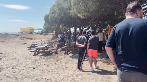 atakum sahilinde isgal denetimi kumsaldaki masa sandalye ve sezlonglar kaldirildi tIru2PSh