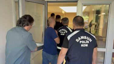 bir aracta ele gecen silahla ilgili 4 kisiye adli kontrol eBFnNWZH