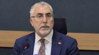 calisma ve sosyal guvenlik bakani vedat isikhan turkiye artik gelismelerin seyrine yon veren bir KBAMUY2m