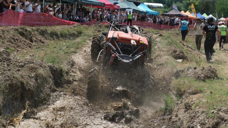 camur ve adrenalin yenicede bulustu off road tutkunlari nefes kesti z2UlORXU