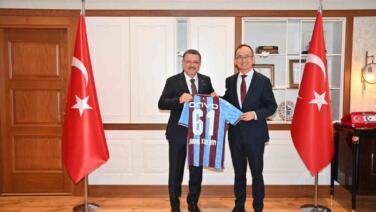 cinin ankara buyukelcisi jiang xuebin cin ile turkiye arasindaki iliskiler her gecen gun gelisiyor TYTF3nnI