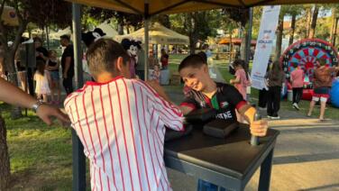 cocuklar icin yaz senligi 5000 evler has bahcede devam etti Mw8WmP6F