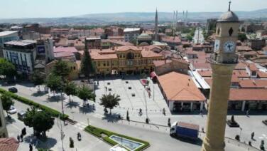 cocukluk hayalini emekli olunca gerceklestirdi 18 yildir antika urunleri gelecege tasiyor XmMpFKaX