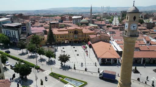 cocukluk hayalini emekli olunca gerceklestirdi 18 yildir antika urunleri gelecege tasiyor XmMpFKaX