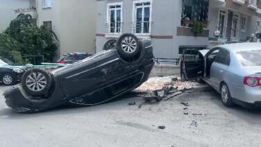 corumda cip ile otomobil carpisti 2 yarali JMgadF7S