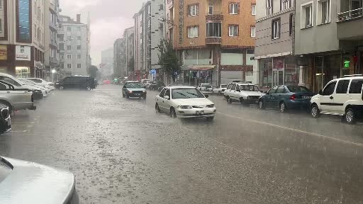 corumda saganak sonrasi sokaklar gole dondu V5VkI8JU