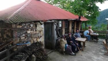 giresunda yayla yolundaki 70 yillik kahvehane zamana direniyor MZV5KUaB