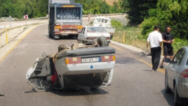 kastamonuda iki otomobil carpisti 3 yarali zc6zsuBA
