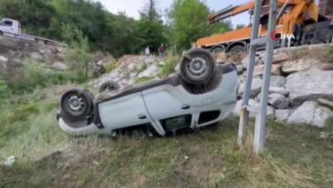 kastamonuda otomobil tarlaya yuvarlandi 3 yarali wy4LRvtr
