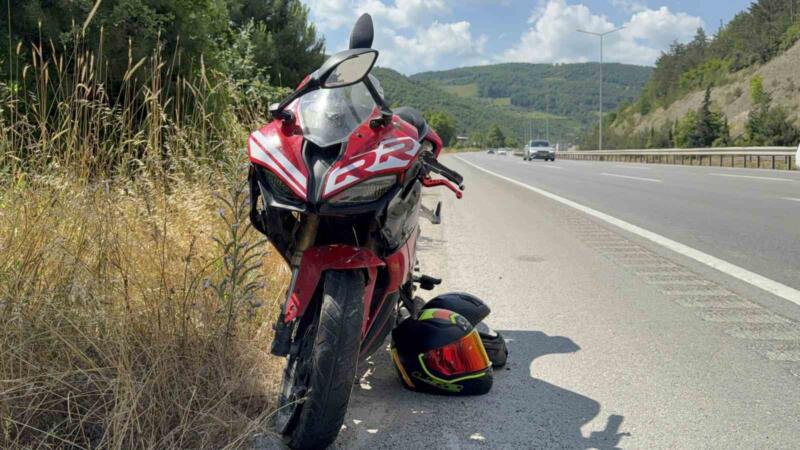 motosiklet tira arkadan carpti 2 yarali ZXyrk4IC