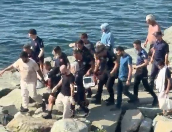rizede bogulma tehlikesi geciren cocuk hastanede hayatini kaybetti rTRVAiU4