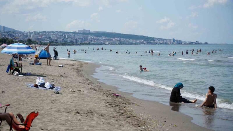 samsunda dalga ve ruzgar alarmi denize girmeyin cagrisi 1gOfVXKa