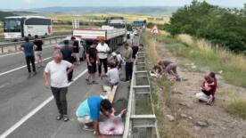 seyir halindeki arac tira arkadan carpti 1 olu 4u cocuk 7 yarali kc1nxgfs