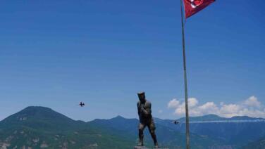 turk yildizlari artvin semalarinda prova ucusuyla nefes kesti TSjvLYZI