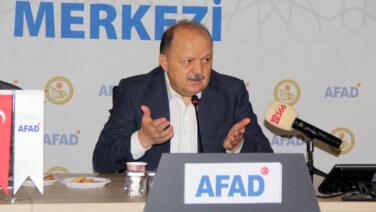 vali dallidan ormanlik alanlara sigara izmariti cam sise gibi malzemeleri atanlara tepki CkLT9QmL