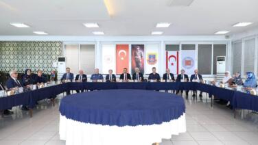 vali hacibektasoglu kibris gazileriyle bir araya geldi 6YW1esVN