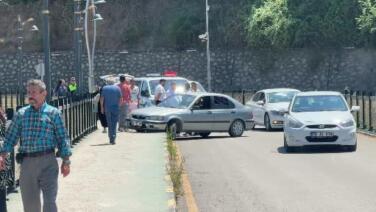 yayaya carpan surucu otomobilini birakip kacti q4H7y5WY