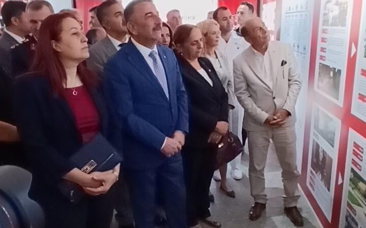 zonguldakta 15 temmuz sergisi ve ani merkezi ziyarete acildi fk49k3nF
