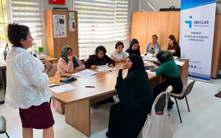 Kadinlara is ve meslek danismanligi semineri