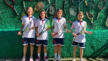 Karabuk Kiz Tenis Takimi Turkiye Finallerinde