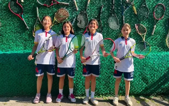Karabuk Kiz Tenis Takimi Turkiye Finallerinde