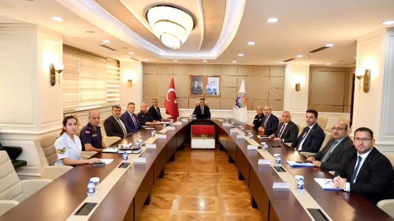 Karabukte yeni egitim yili oncesi guvenlik toplantisi