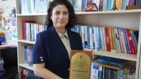 abdden ustun katki odulu alan profesor genclerin en cok yasadigi sorunlardan biri belirsizlik VUsEWrr7