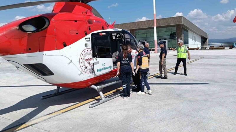 ambulans helikopter 51 yasindaki hasta icin havalandi IQhuNtpF
