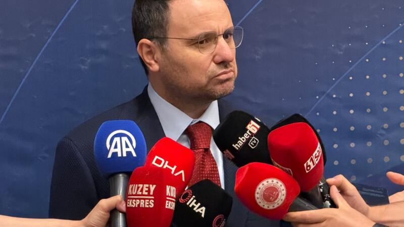 bakan akin gurlek burada kesinlikle dini bir goruse dini bir cemaate karsi bir operasyon HZSVA4EE