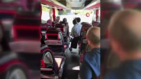 balatalari tutusan kamyonu yanmaktan dereye girerek kurtardi 1kXPJMGj