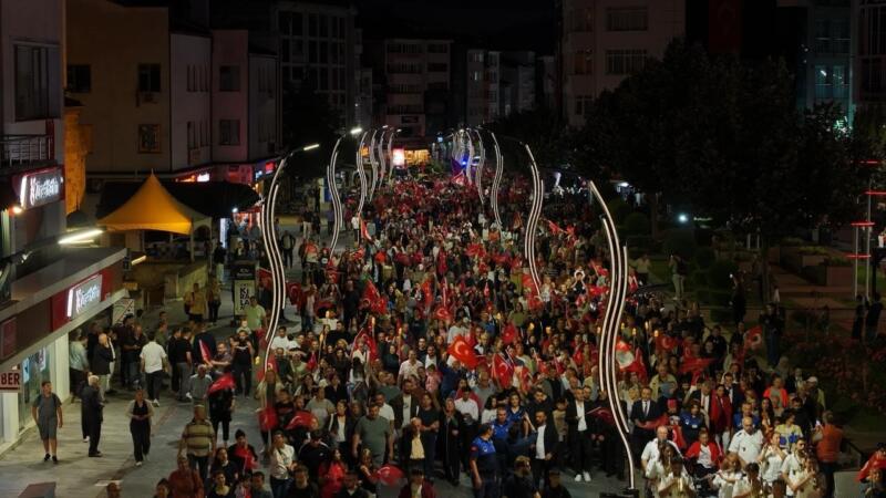 boluda 30 agustos zafer bayrami fener alayiyla kutlandi Z2vhCnZn
