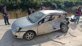 boluda kamyon ile otomobil carpisti 3 yarali BuxcTM2J