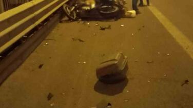boluda kamyona arkadan carpan motosikletin surucusu hayatini kaybetti CebnjDnf