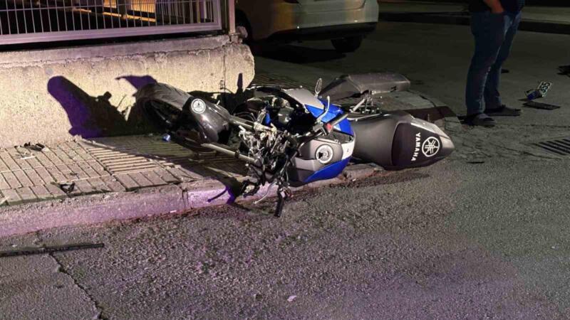 corumda otomobil ile motosiklet carpisti 1 yarali cL7I8OPn